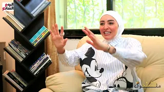 هلا رشدى الناس بتتصور معايا على إنى حنان ترك وبسيبهم يفرحوا 