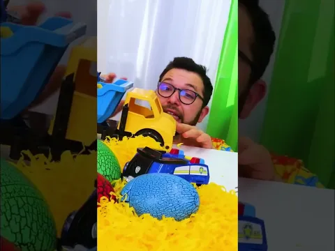 Kumdan Çıkan Dinozorla Nefes Kesen Kovalamaca Başladı!