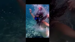 Quelle vie ! C’est difficile de vivre sur un voilier 🙄🤪