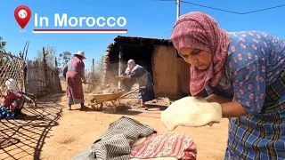 حياة البادية في المغرب تختلف بين القرى و كل بلدة لها عادات مختلفة على الاخرى 