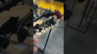 أطول مسدس كاوبوي 