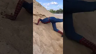 لما تعمل مقلب في سبايدر مان           دندنها