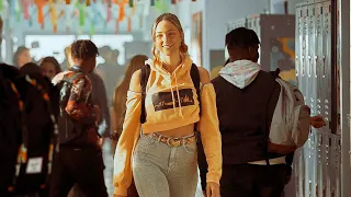 they made fun of her height but she became the most hottest girl in the school