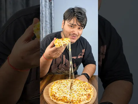 I Tried Amul’s Cheapest Pizza