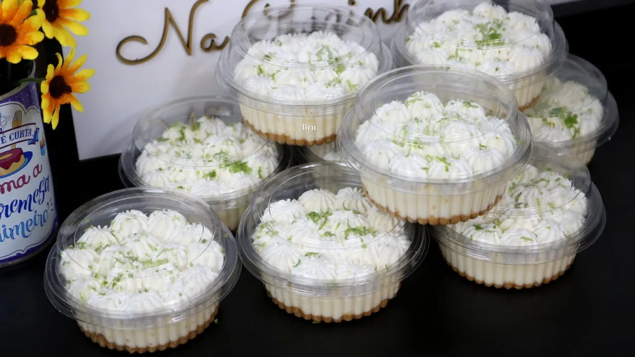 Oi meus queridos, tudo bem? ;) Eu amo torta de limão, a textura o aroma são perfeitos! Essa que eu t. 