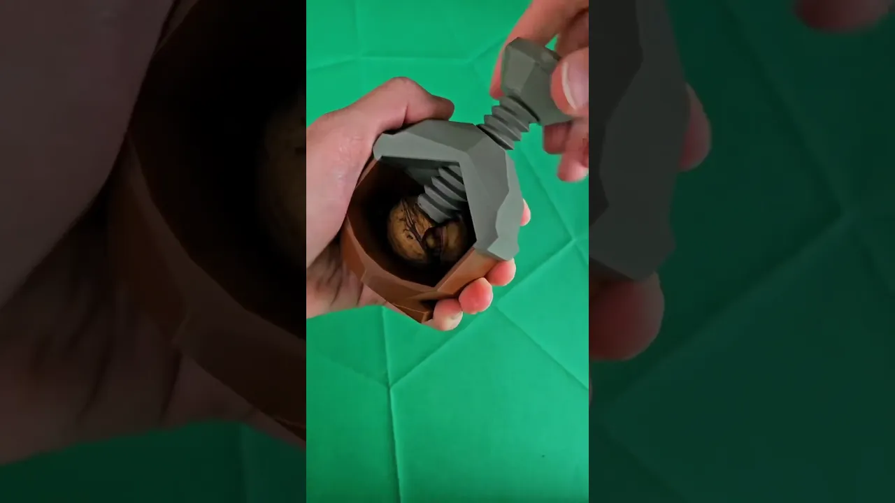 Seedot Nutcracker Low Poly video thumbnail