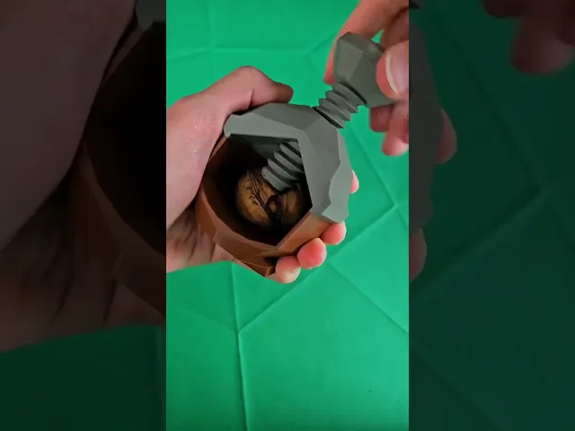 Seedot Nutcracker Low Poly video thumbnail
