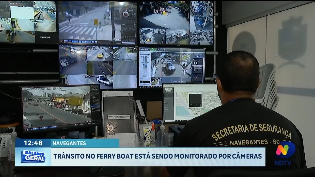 Trânsito no ferry boat está sendo monitorado por câmeras em Navegantes