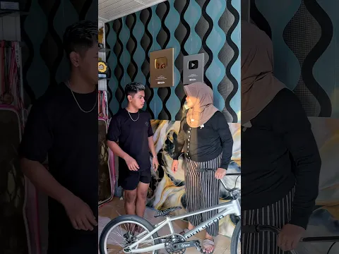 KETIKA ANAK TIRI DIBELIKAN SEPEDA ONTHEL🗿