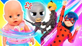 Que horror! A boneca bebê da Barbie ficou gigante! Cat Noir e a Ladybug vão ajudar! 🐞✨