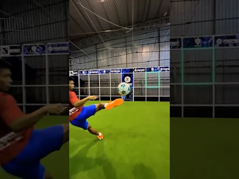 Wait for the EPIC Side Volley… 🤯⚽🔥