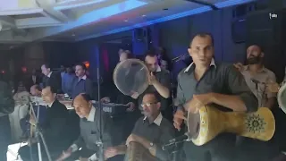 طارق الشيخ   يعمل اللى يعجبة                            دندنها