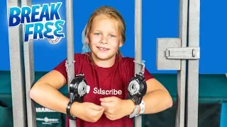 Download Assistant Plays the Break Free Family Escape Challenge Game MP3