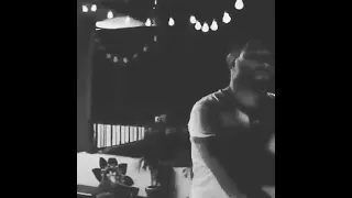 بالساعات بالساعات عم انطر حبيبي 