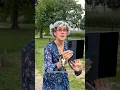 Download Lagu Buurvrouw is boos en belt politie😳