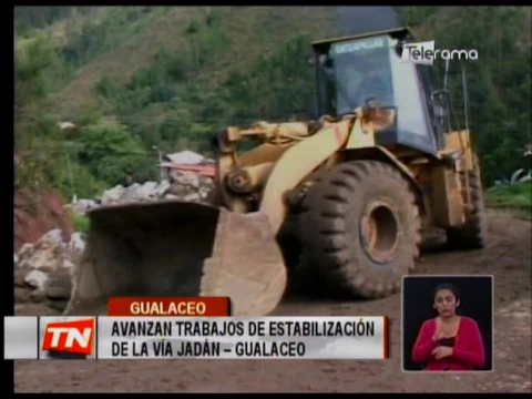 Avanzan trabajos de estabilización de la vía Jadán-Gualaceo