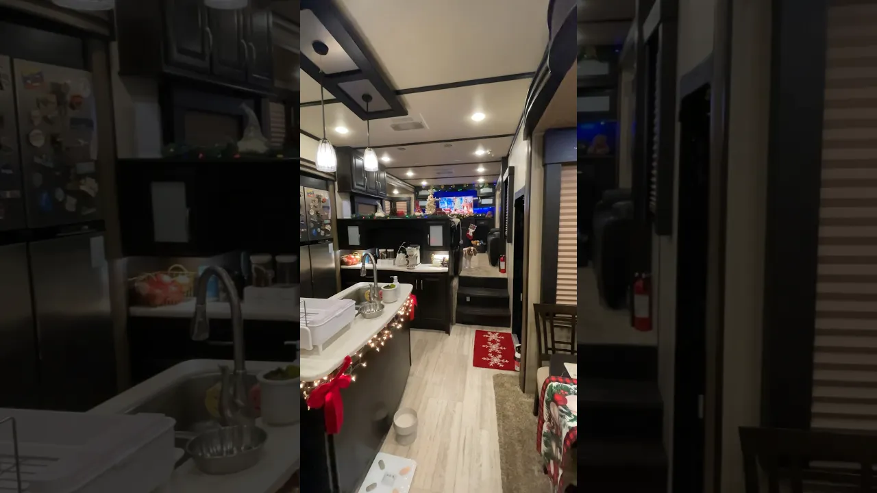 The best Christmas gift is to realize how much you already have. #rvlife #Christmas