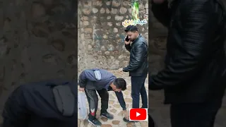 فعل الخير دائما على الباب 