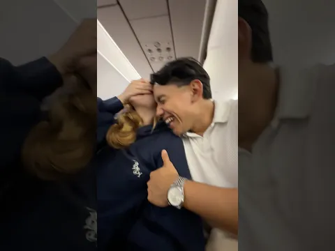 El que pierde aplaude al aterrizar 😂