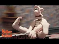 Download Lagu The Wrong Trousers 👖 | Train Chase Scene 🚂 | Wallace \u0026 Gromit