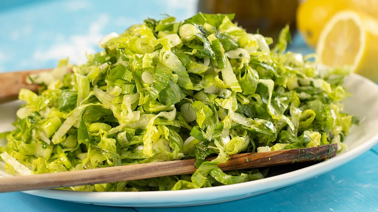 Maroulosalata: Greek Lettuce Salad