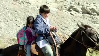 Sur Le Chemin de l'Ecole - Bande annonce VOST