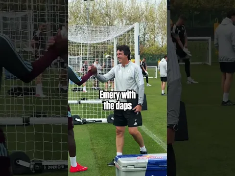 Unai Emery NAILED these DAPS 🤝 (via astonvilla/TikTok)