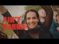 YouNotUs, Plastik Funk - In The Middle (Lyric Video)