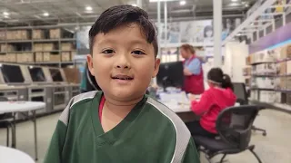 Building a bird feeder DIY at Lowes - Happy Mothers Day