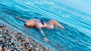 Episode 169 – Finally at anchor for some skinny dipping before our lift out!