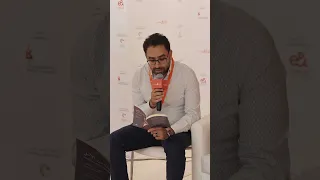 الشاعر محمد حمدان في معرض الشارقة الدولي للكتاب 2025 