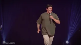 RENATO ALBANI - 1 HORA DE STAND UP E RISADAS