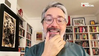 Rádio Comercial | Viva a amizade! Viva! - O Homem Que Mordeu o Cão