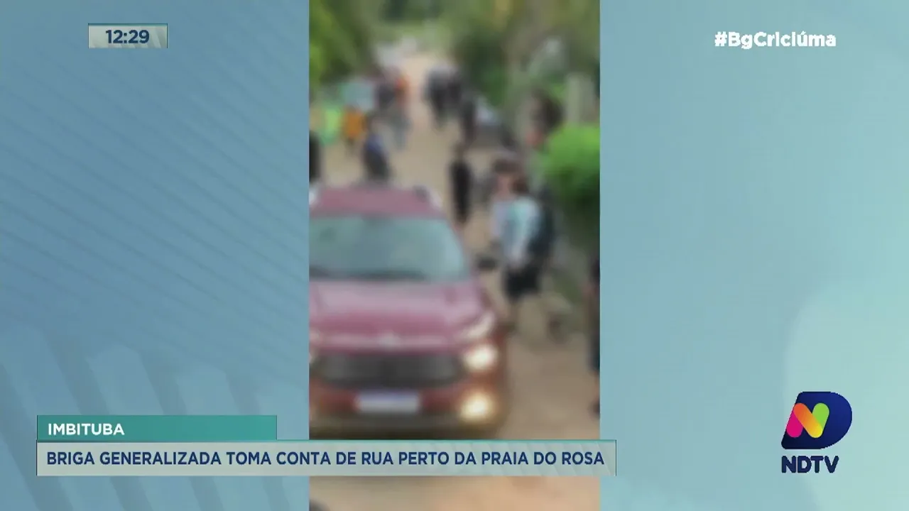 Briga generalizada toma conta de rua na Praia do Rosa em Imbituba