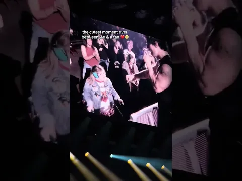 Joe Jonas has the CUTEST interaction with fan 😍