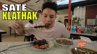 Download Fero Walandoue Menikmati Lezatnya Sate Klathak | MAKAN RECEH (24/03/21) MP3