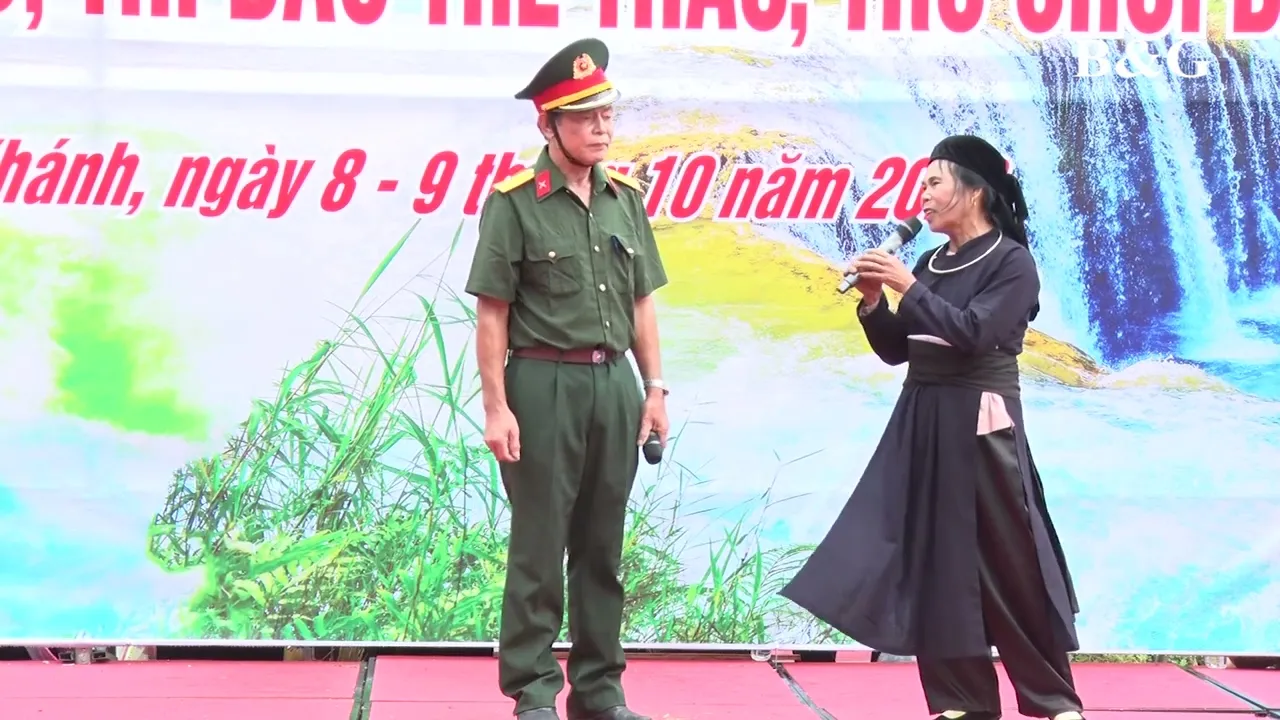 Lượn Bài ca nghĩa vụ  - Be Luận -  Quoc Xuân biểu diễn