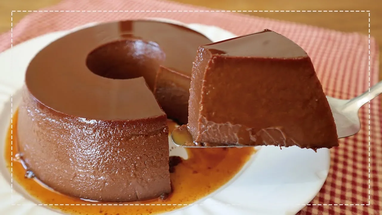 Ingredientes: 1 caixa (395g) de leite condensado A mesma medida de leite condensado de leite integra. 
