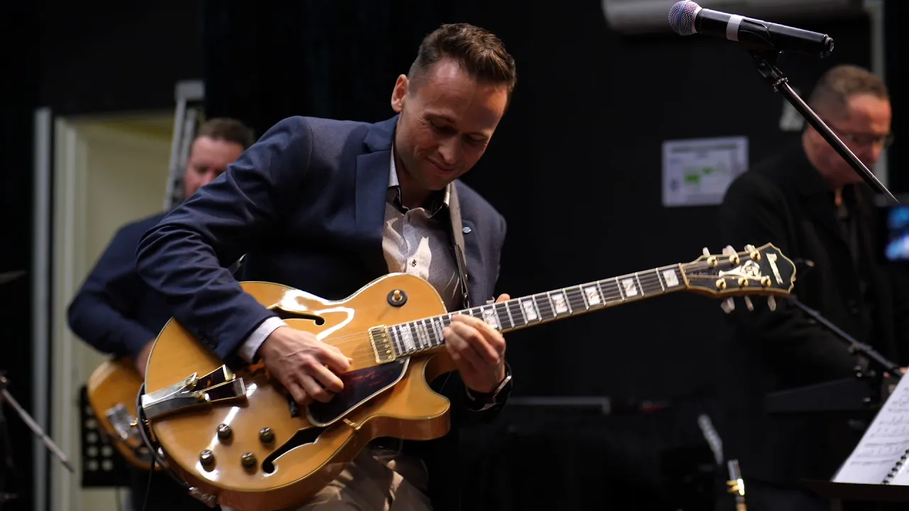 Breezin' - George Benson (Cover) Breezin' - George Benson (Cover)