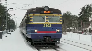 Электропоезд ЭР2-1032 и дрезина TKA-6 на / ER2-1032 EMU and TKA-6 draisine
