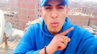 الصحاب مش سالكه                 لووو عجبك ريك دندنها