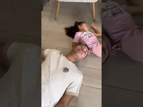 Su madre la obligaba a bailar 😱