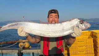 대지진이 일어나려는 걸까요..? 산갈치같이 생긴 심해 어종을 잡아서 먹어보자!