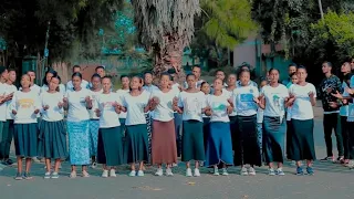 ተለቀቀ አራራሜ ዋኣ ንንኔ የሚል የአቡካ መሠረተክረስቶስ ቤ ክ ኮዬር መዝሙር 