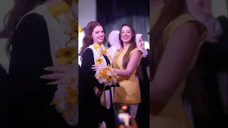 لانا و لين مع أغنية خليت العالم حكى عنك 