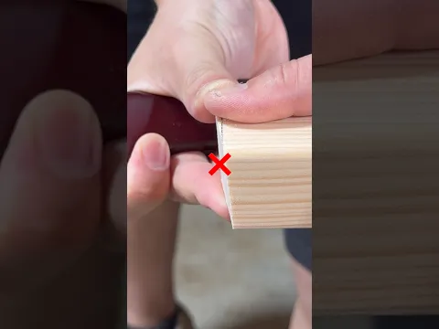 How to Cut 90° with a Hand Saw #shorts #woodworking #diy