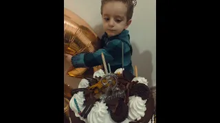 ميلادك ضويت الشموع رح تكبر سنة  عيد ميلاد ميران             دندنها