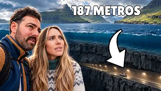 Dirigimos por uma estrada a 200 METROS ABAIXO DO MAR