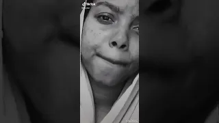 صاحبة اغنية الدرة عارفني بشتاق ليك 