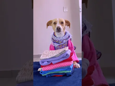Doblando la ropita de mi hija 😁